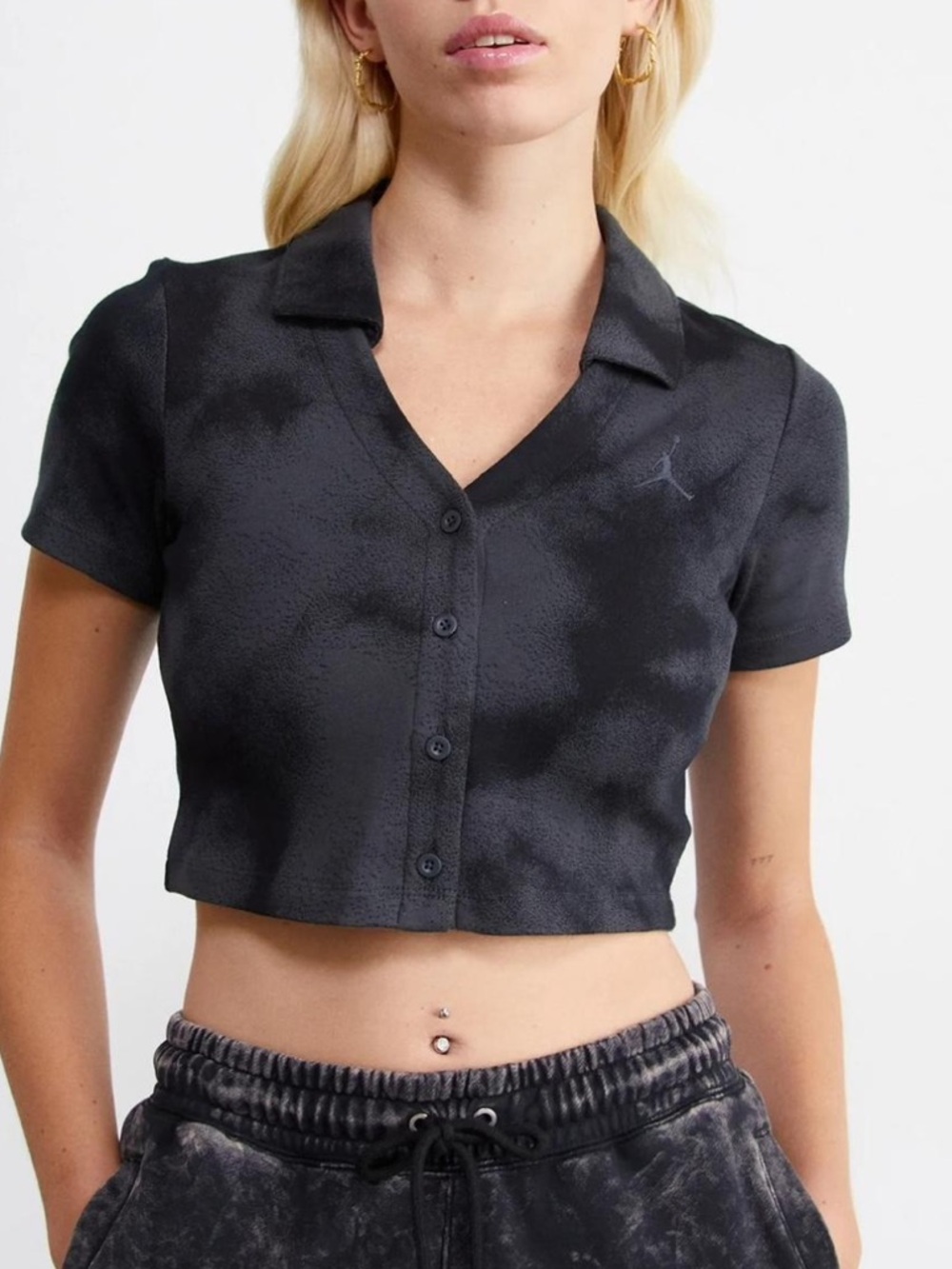 🌺Jordan Size S Short Sleeve Knit Top black, cropped, collared shirt Cute